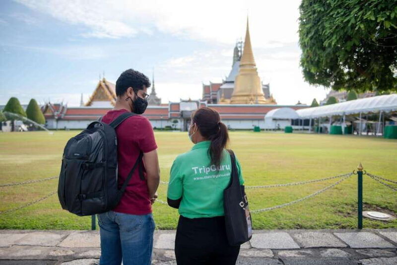Bangkok: Grand Palace and Wat Phra Kaew Guided Walking Tour - Discovering Wat Phra Kaew