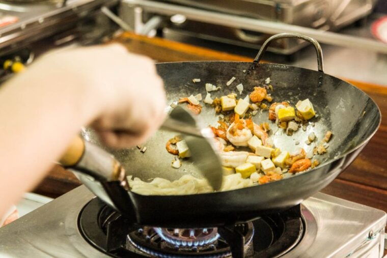 bangkok-thai-cooking-class-and-onnuch-market-tour