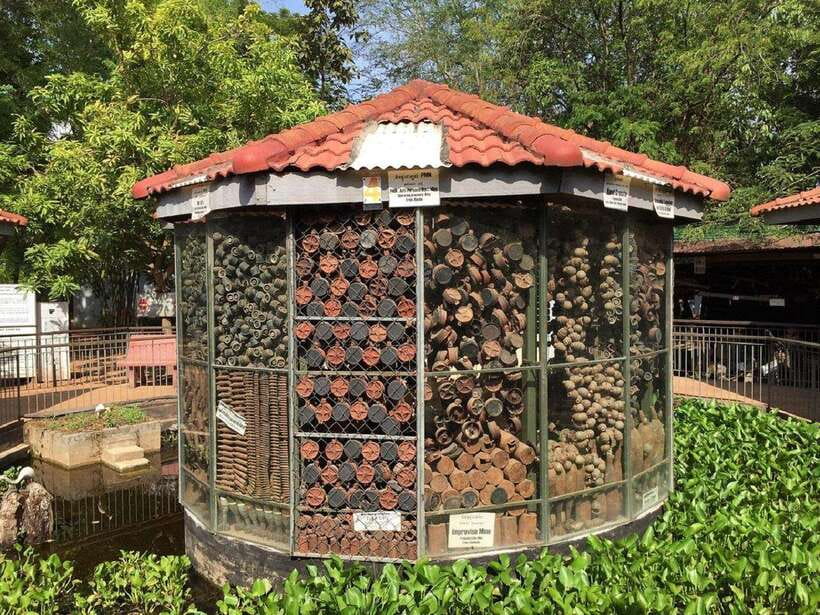 bantreay-srei-lady-temple-kbal-spean-and-landmine-museum