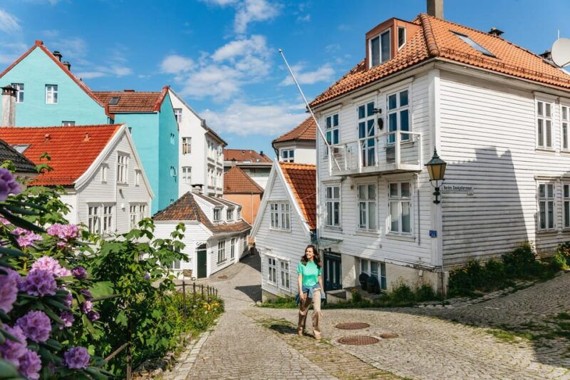 bergen-past-present-small-group-guided-walking-tour