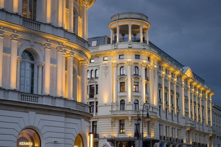 best-of-warsaw-walking-tour-in-english