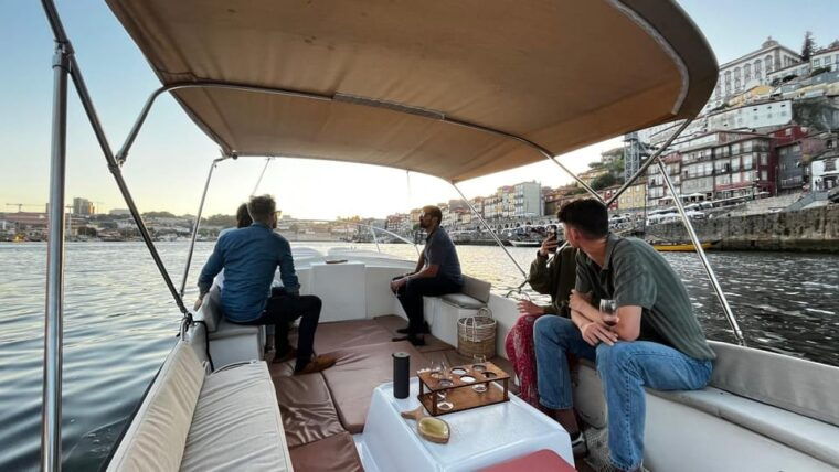 boat-tour-6-bridges-douro-with-port-wine-tasting