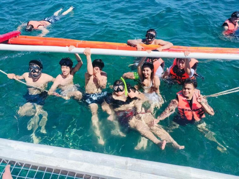 boracay-island-hopping-with-snorkeling-and-crystal-cove