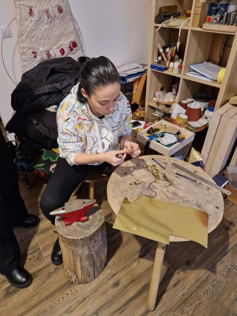 bucharest-real-roma-community-crafting-workshop