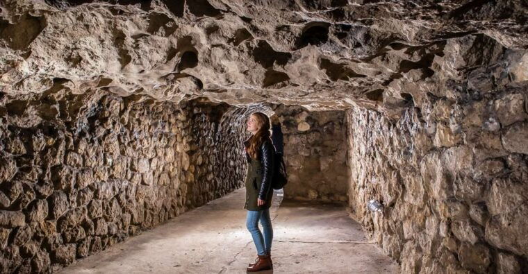 budapest-buda-castle-cave-tour