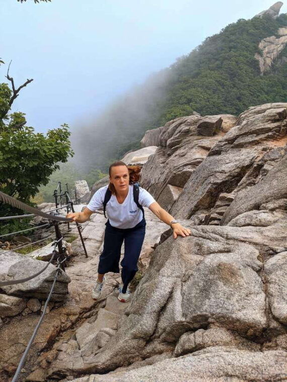 bukhansan-national-park-the-summit-course
