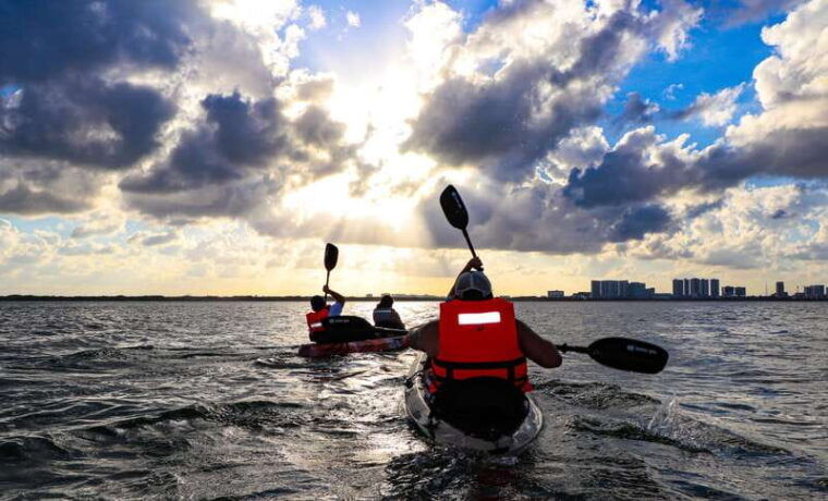 cancun-sunset-kayak-experience-in-the-mangroves