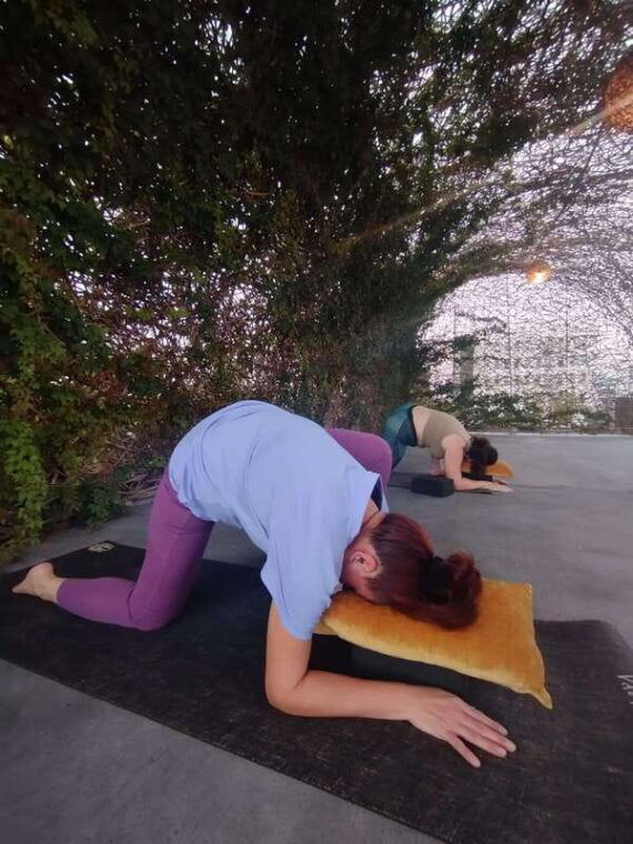 cancun-yin-yoga-class-with-sound-healing-and-meditation