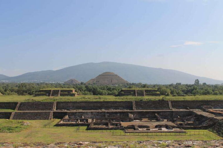 cdmx-visit-teotihuacan-with-early-access