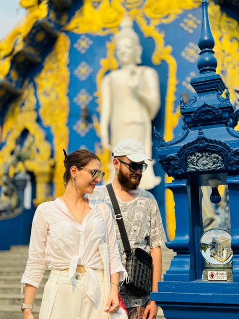 chiang-rai-white-blue-temples-and-emerald-bhudda-story