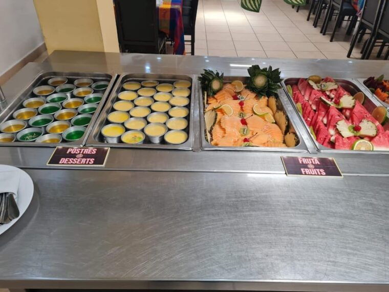 chichen-itza-cenote-buffet-lunch