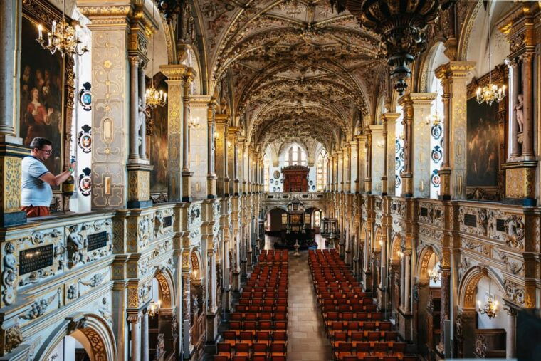 copenhagen-kronborg-frederiksborg-castle-and-roskilde-tour