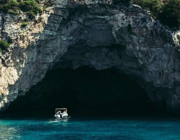corfu-highlights-shore-excursion-paleokastritsa-town