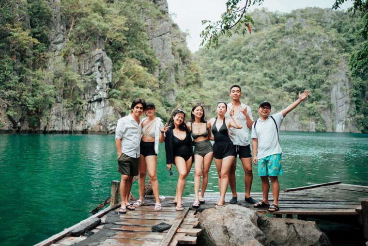 coron-private-island-hopping-tour-on-a-yacht-or-speedboat