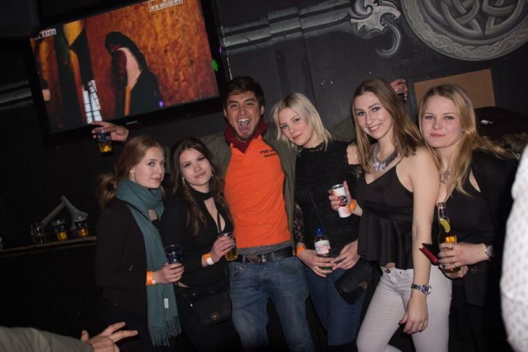 cusco-pub-crawl-with-skip-the-line-access-and-drinks