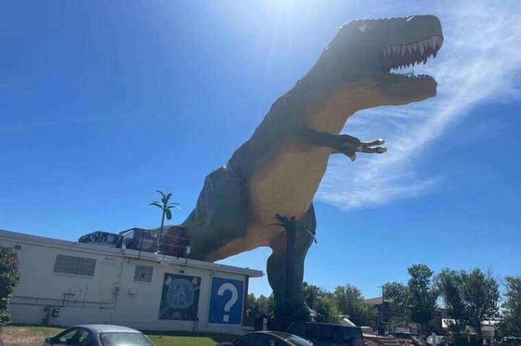 day-of-dinosaurs-and-hoodoos-from-calgary-to-the-badlands