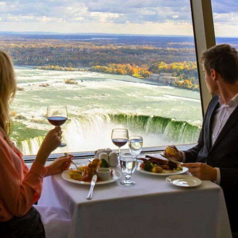 dinner-on-top-of-the-skylon-tower-with-a-legendary-view