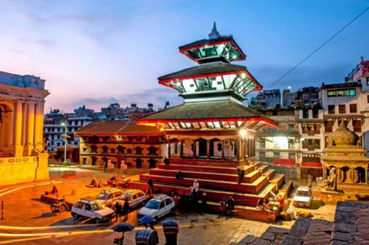 discovering-kathmandu-full-day-city-highlights-bus-tour