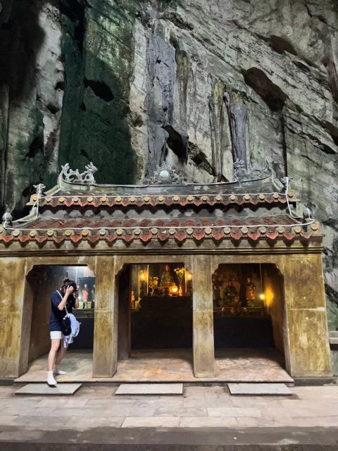 discovering-marble-mountain-and-linh-ung-temple
