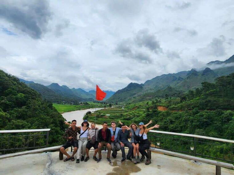 discovery-ha-giang-loop-with-2-days-and-1-night-easy-rider