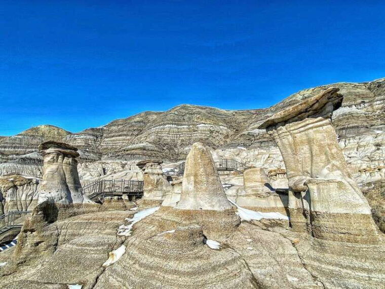 drumheller-bad-land-dinosaur-museum-tour-from-calgary