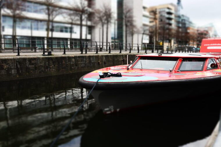 dublin-river-liffey-sightseeing-cruise
