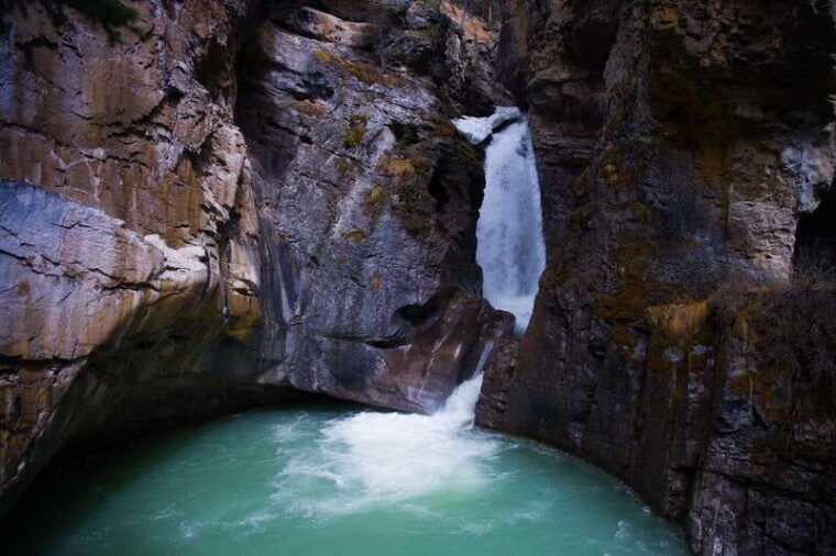 from-calgary-deep-1-day-tour-in-banff