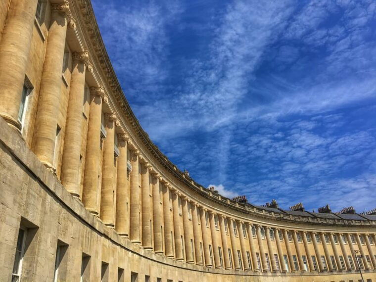 from-cambridge-guided-day-tour-to-bath-and-stonehenge