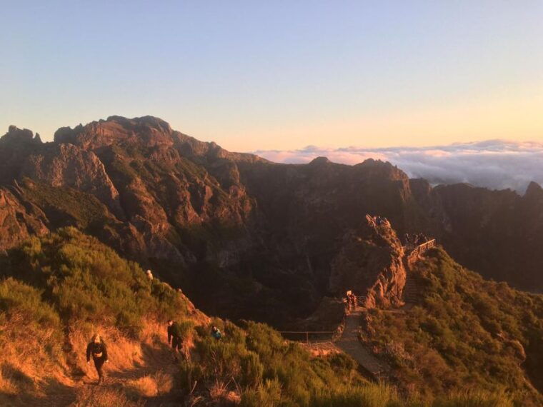 from-funchal-transfer-to-pico-do-arieiro-pico-ruivo-trail