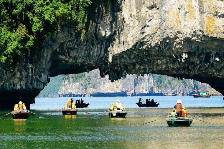 from-hanoi-5-day-sapa-ninh-binh-ha-long-bay-cruise