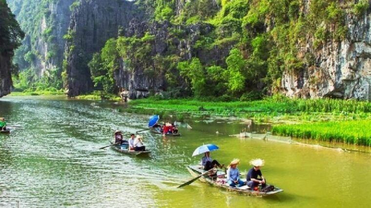 from-hanoi-ninh-binh-bai-dinh-trang-an-mua-caves-trip