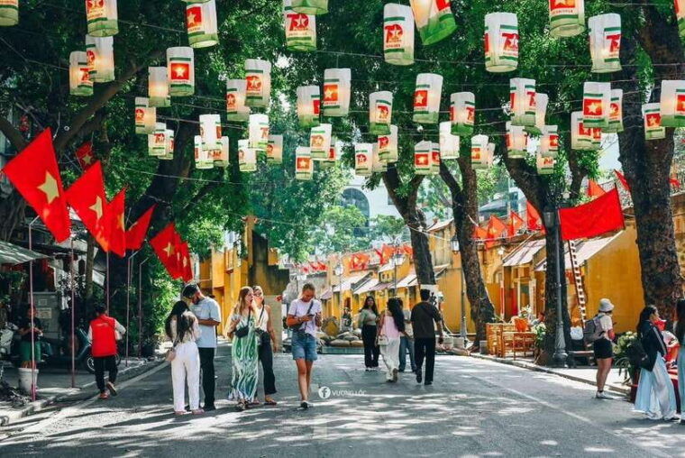 from-hanoi-water-puppet-show-city-sightseeing-tour