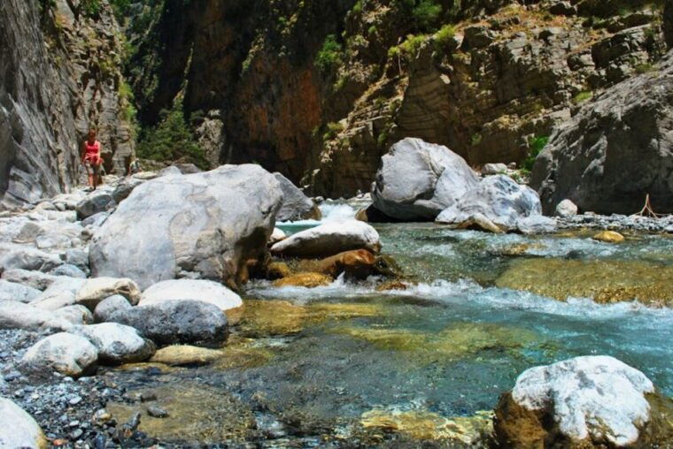 from-heraklion-samaria-gorge-agia-roumeli-hiking-day-trip