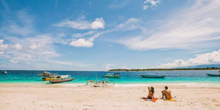 from-lombok-private-gili-islands-trip-w-glass-bottom-boat
