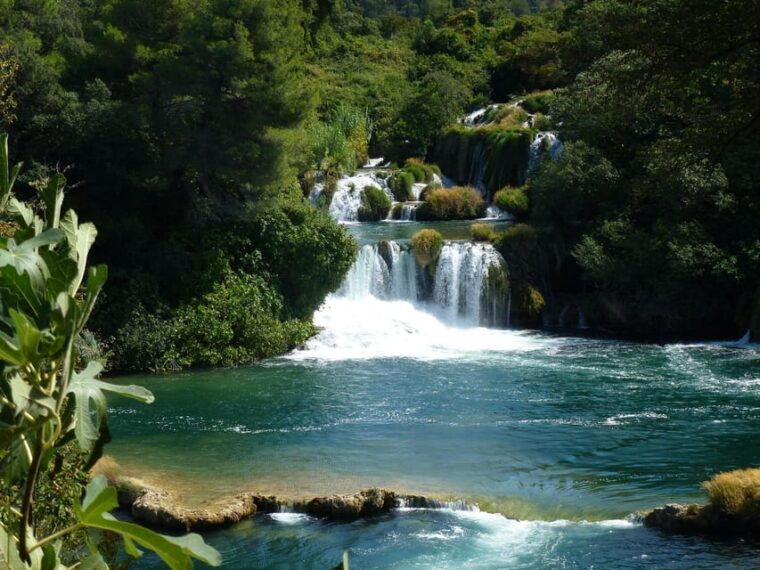 from-makarska-krka-waterfalls-sibenik-day-trip