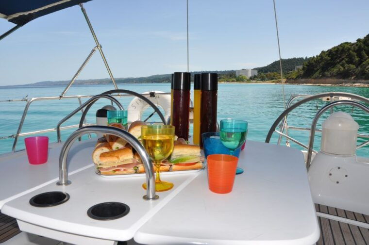 from-nea-fokea-chalkidiki-6-hour-cruise-by-sailing-boat