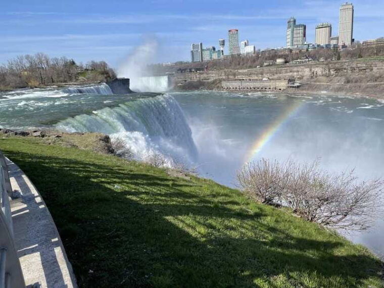 from-nyc-guided-niagara-falls-full-day-trip-2