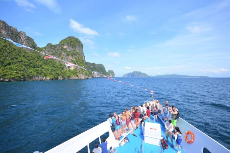 from-phuket-snorkeling-ferry-cruise-to-phi-phi-islands