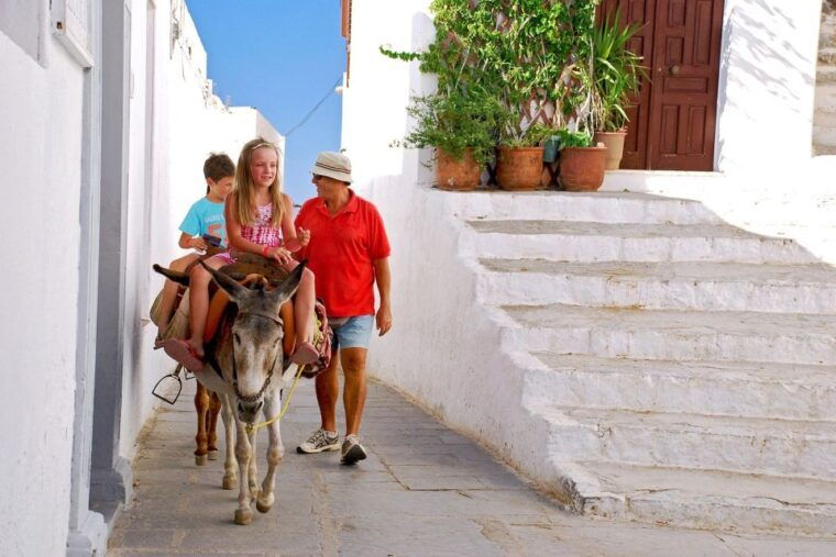from-rhodes-lindos-round-trip-bus-transfer-with-free-time