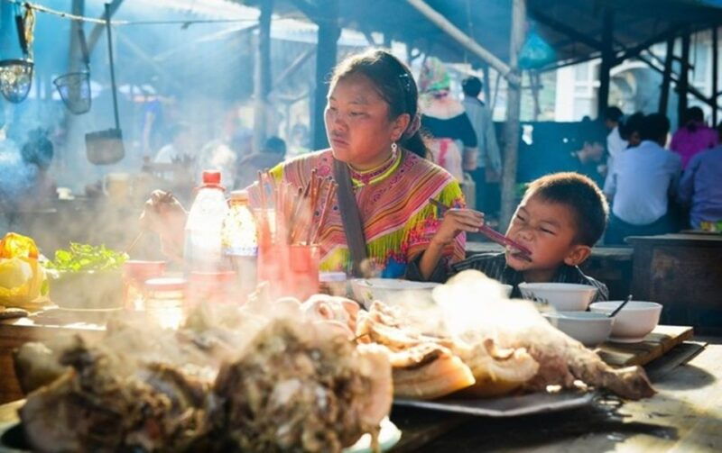 from-sa-pa-sunday-bac-ha-market-group-tour