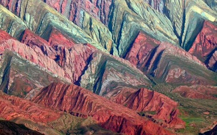 from-salta-serranias-del-hornocal-hill-of-14-colors-tour