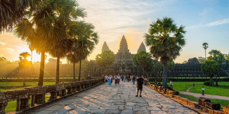 from-siem-reap-phnom-kulen-national-park-trekking-tour-2