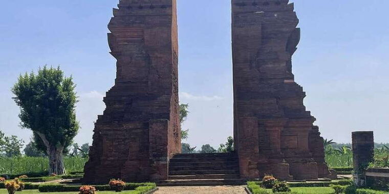 from-surabaya-port-archeological-trowulan-cruise-tour