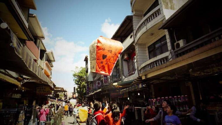 from-taipei-private-scenic-tour-to-jiufen-yehliu-pingxi