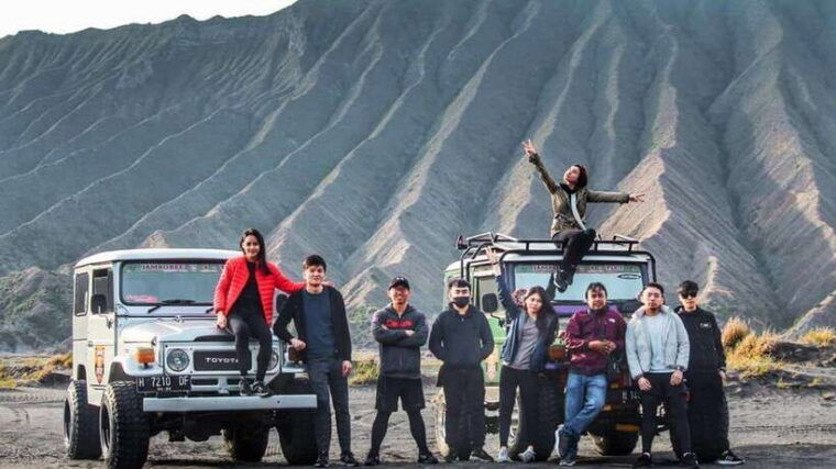 from-yogyakarta-mount-bromo-tumpak-sewu-waterfall-3d-tour