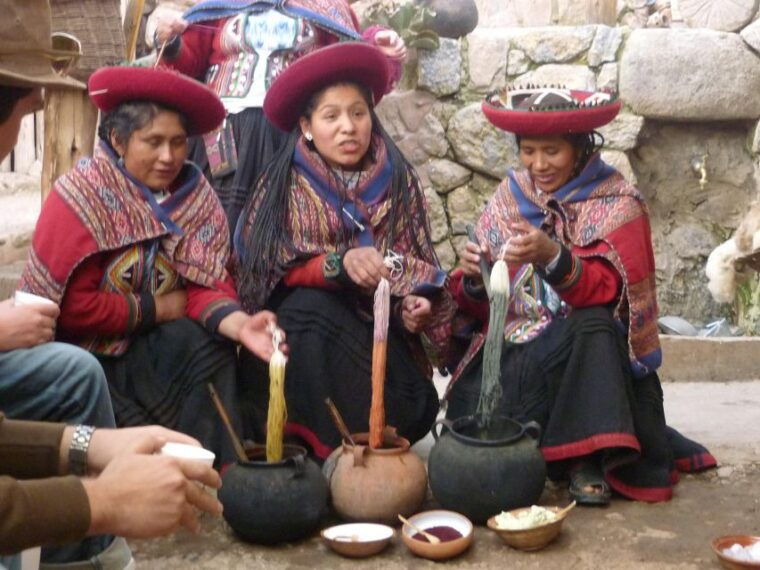 full-day-sacred-valley-with-maras-moray-group-tour