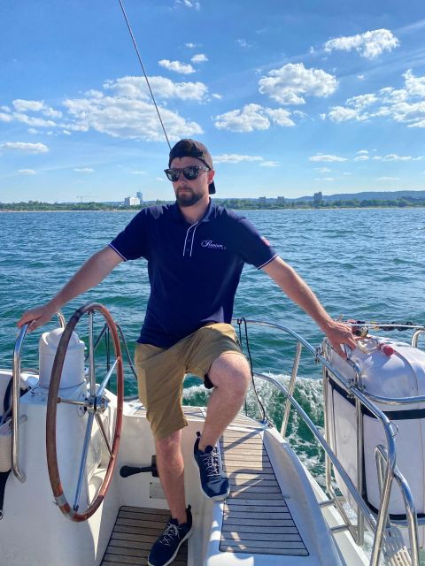 gdansk-motlawa-and-port-yacht-cruise-with-welcome-drink