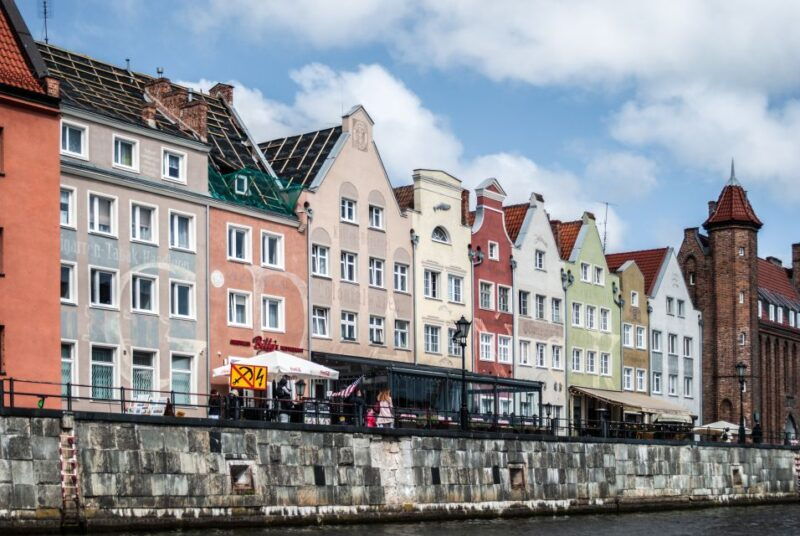 gdansk-motlawa-river-yacht-cruise