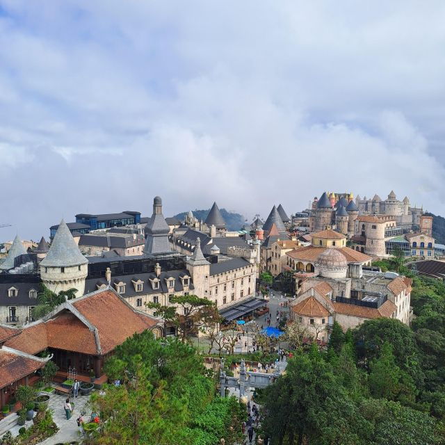 golden-bridge-in-ba-na-hills-with-group-tour-from-hoi-an