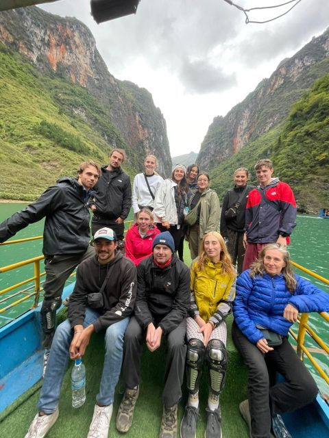 ha-giang-majestic-tours-4days-self-driving-bus-included